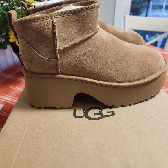 UGG Brown Platform Ankle Booties - Picture 3 of 4